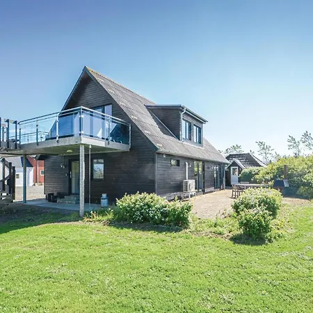 Holiday home Stunning In With Wifi Vinderup
