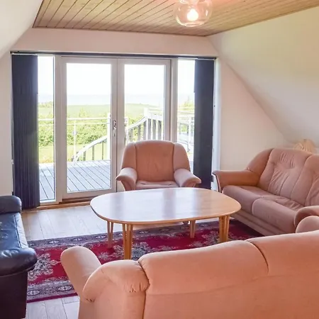 3 Bedroom Beautiful In *