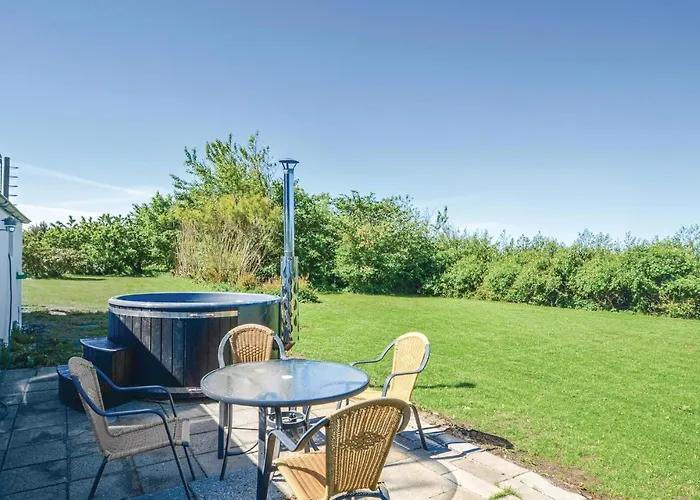 Three-bedroom In * Vinderup