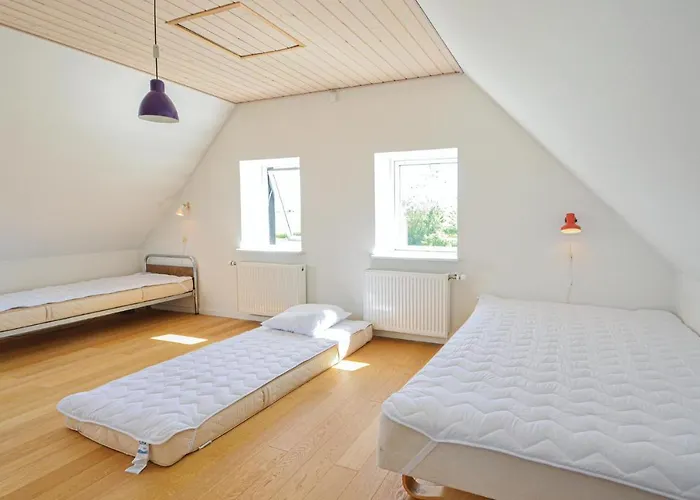 Three-bedroom In Holiday home Vinderup