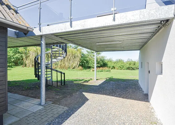 Three-bedroom In *